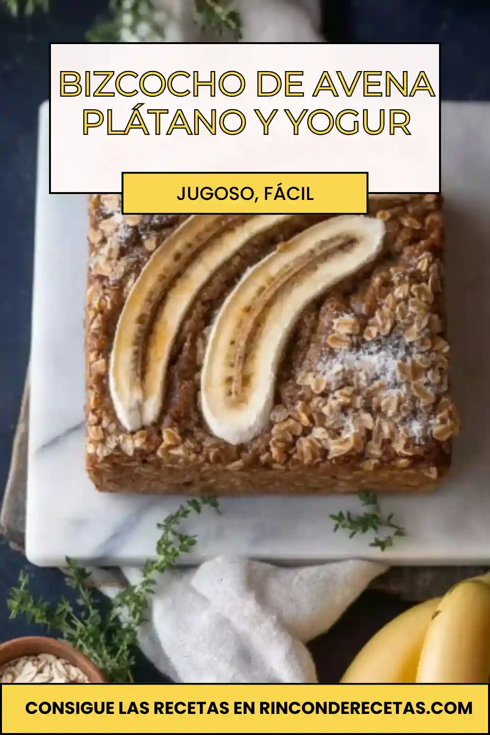 Bizcocho de avena plátano y yogur recién horneado